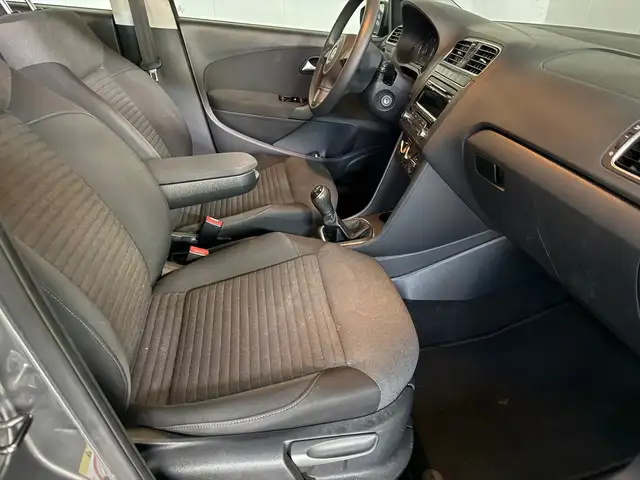 Volkswagen Polo view 13