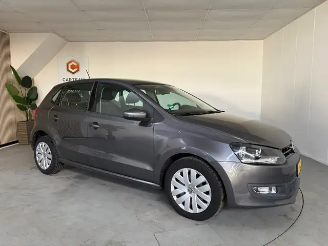 Volkswagen Polo view 10