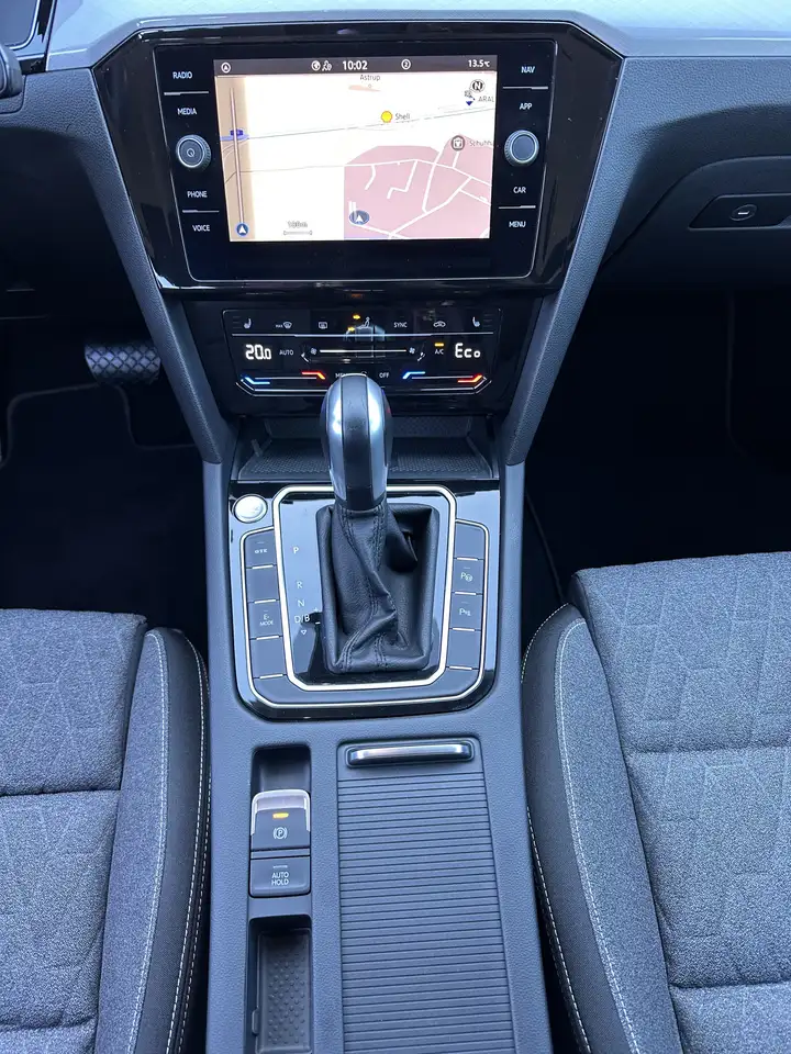 Volkswagen Passat Variant GTE NAV+IQ-LIGHT+AHK+KAMERA+17ZO 13