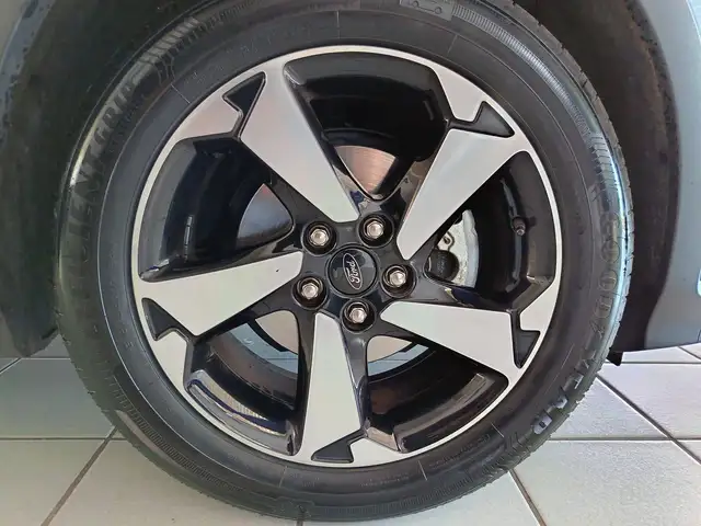 Ford Focus view 11