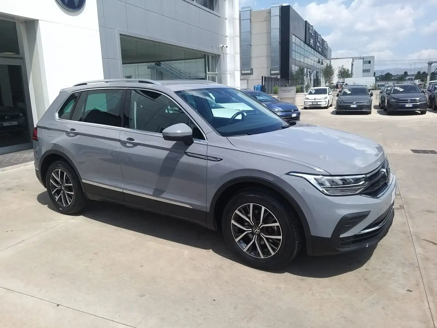 Volkswagen Tiguan Tiguan 1.5 tsi Life 130cv Grigio - 1