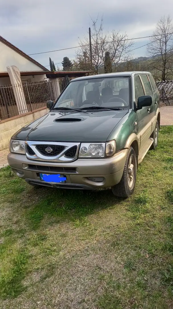 Nissan Terrano 5p 2.7 td - 1