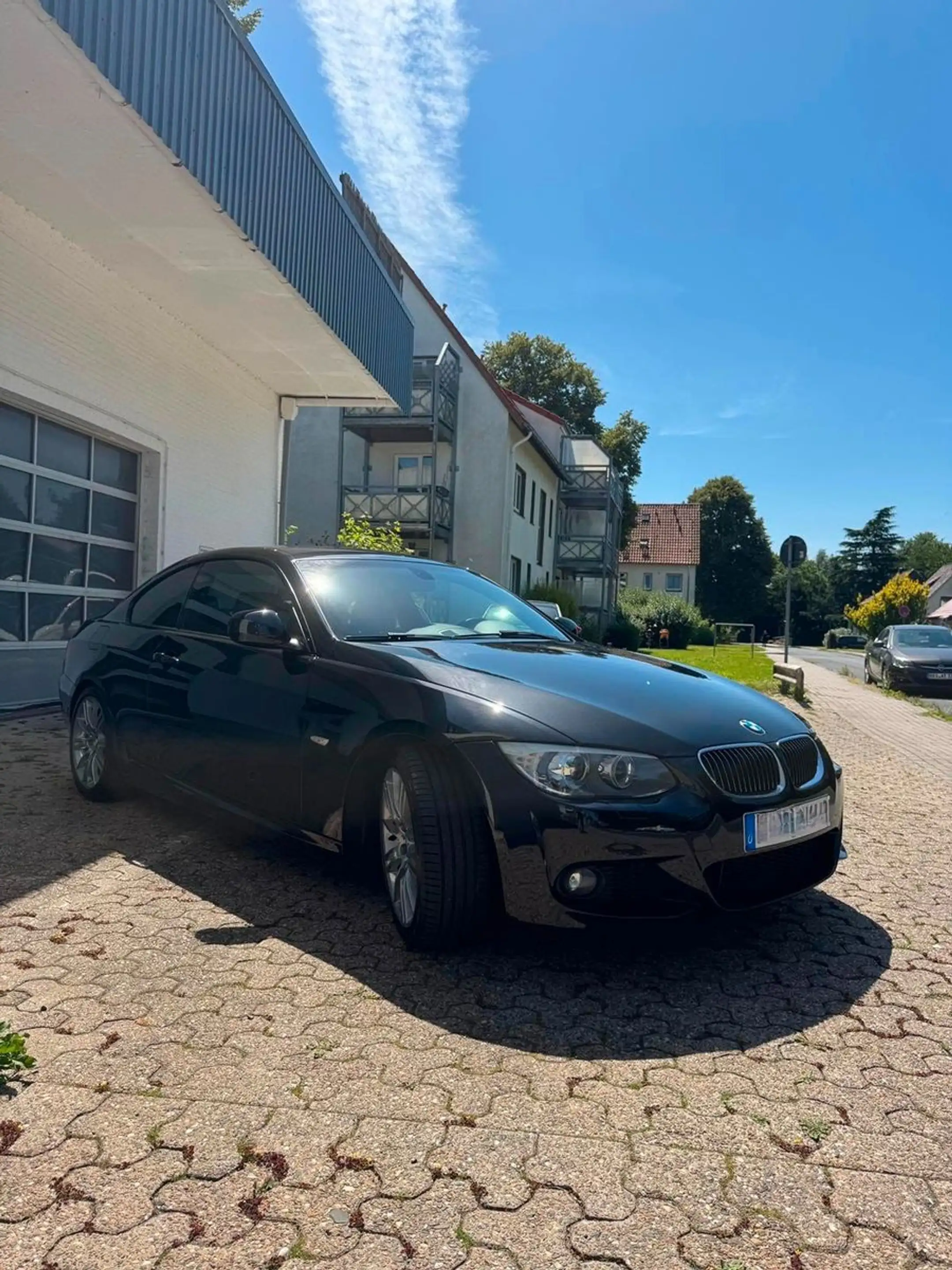 BMW 325 d Coupe M Paket Navi Leder LED PDC TOP! — photo 8