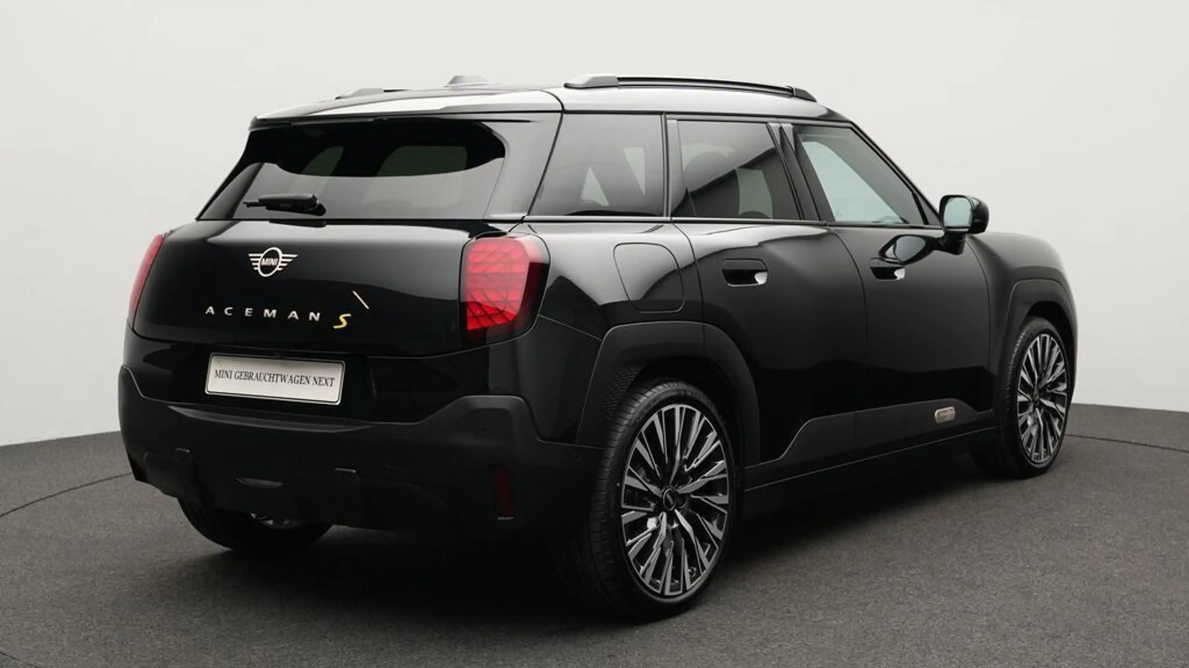 MINI Aceman Classic Trim — photo 7
