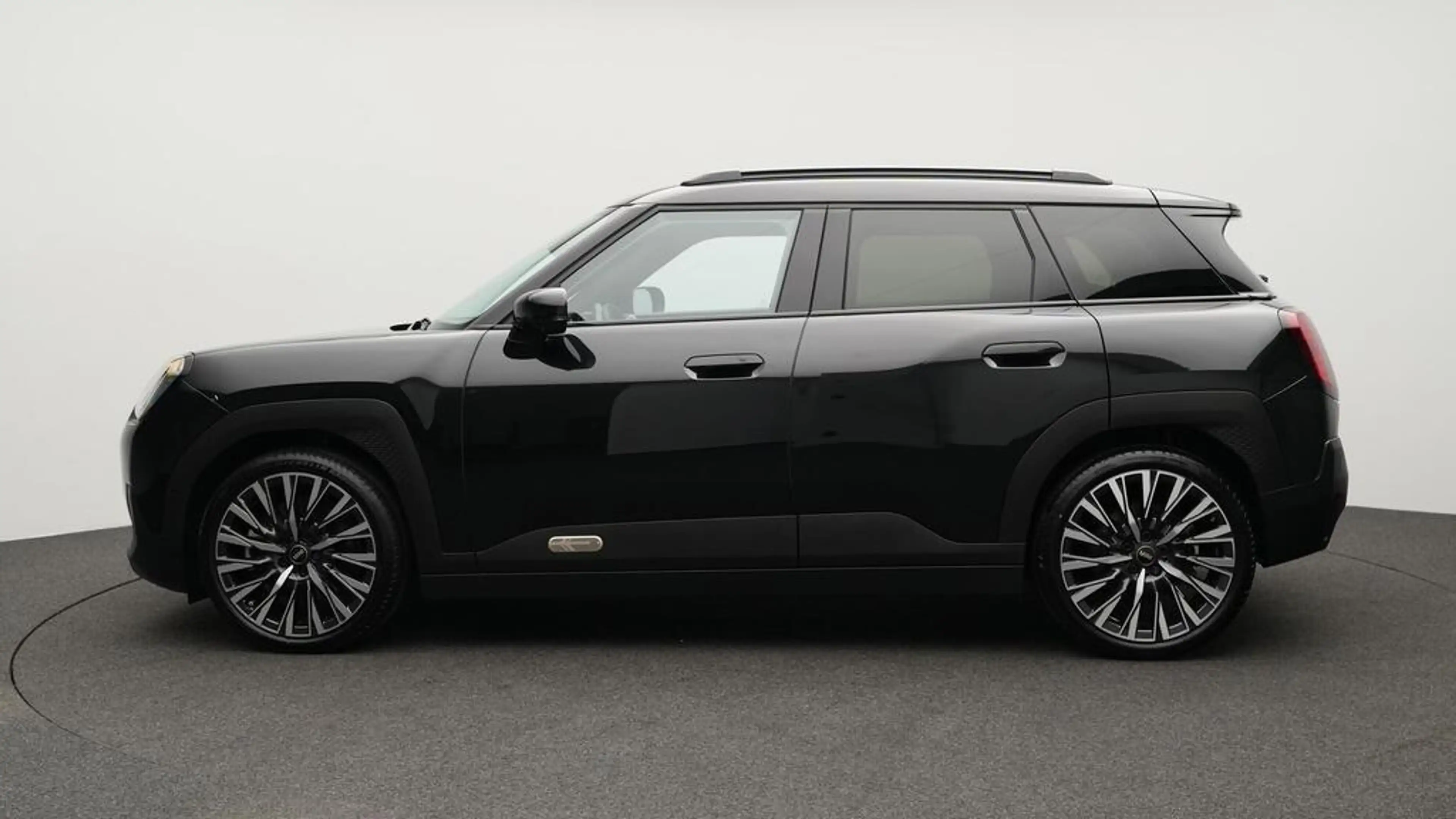 MINI Aceman Classic Trim — photo 3