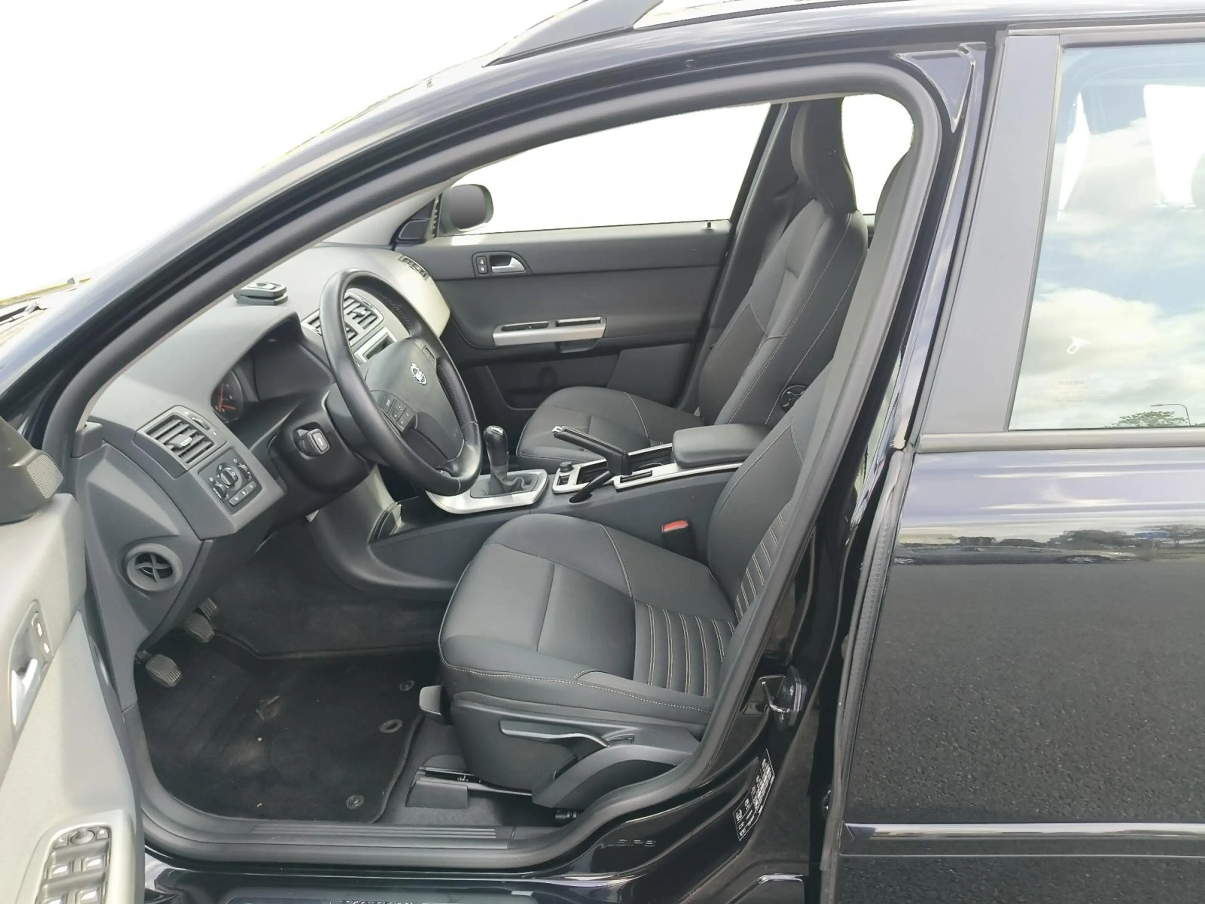Volvo V50 1.8 Edition I | Trekhaak | Airco | Eerste eigenaar — photo 12
