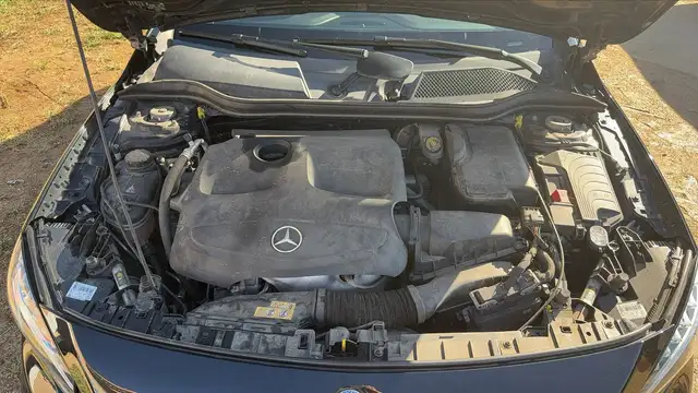 Mercedes-Benz GLA view 15