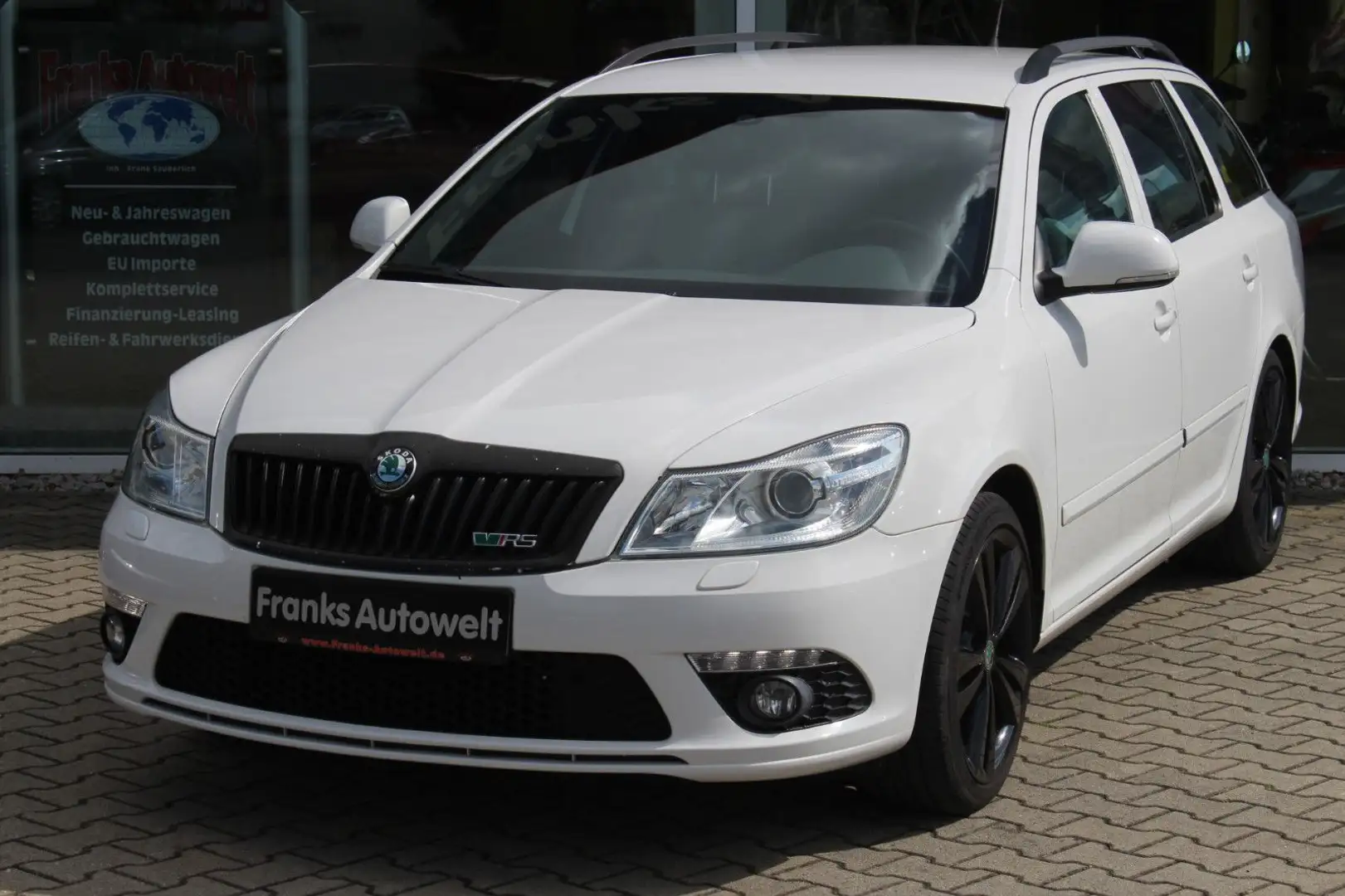 Skoda Octavia Combi RS Weiß - 2