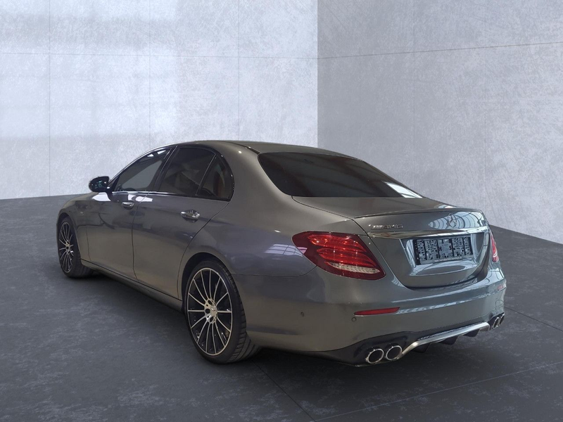 Mercedes-Benz E 53 AMG 4Matic+ Sportpaket Bluetooth LED — photo 3