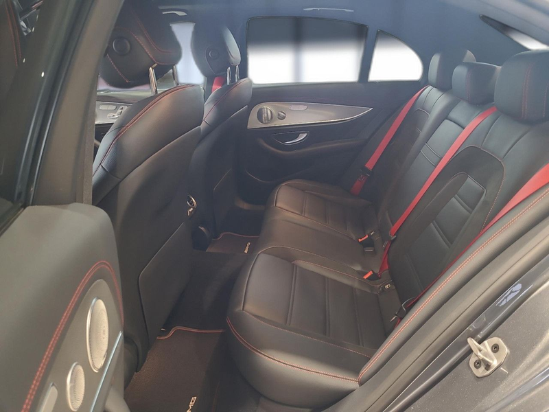 Mercedes-Benz E 53 AMG 4Matic+ Sportpaket Bluetooth LED — photo 9