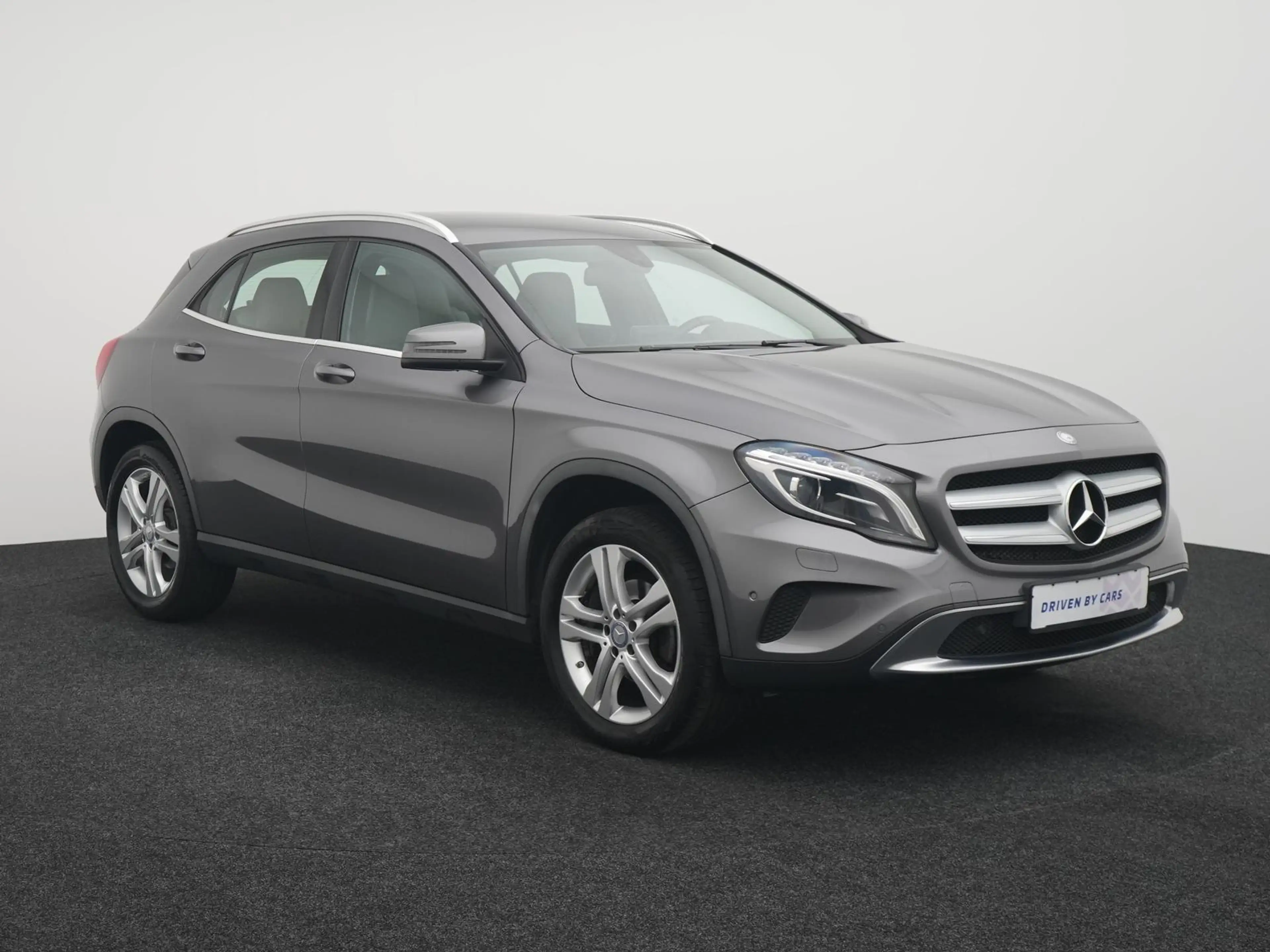 Mercedes-Benz GLA 180 BI-XENON,NAVI,BT,SHZ,TEMPO,CD, — photo 3