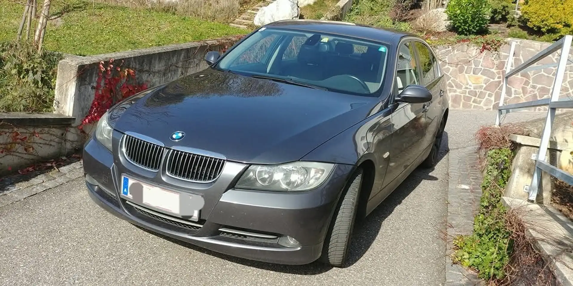 BMW 330 330d Österreich-Paket - 1