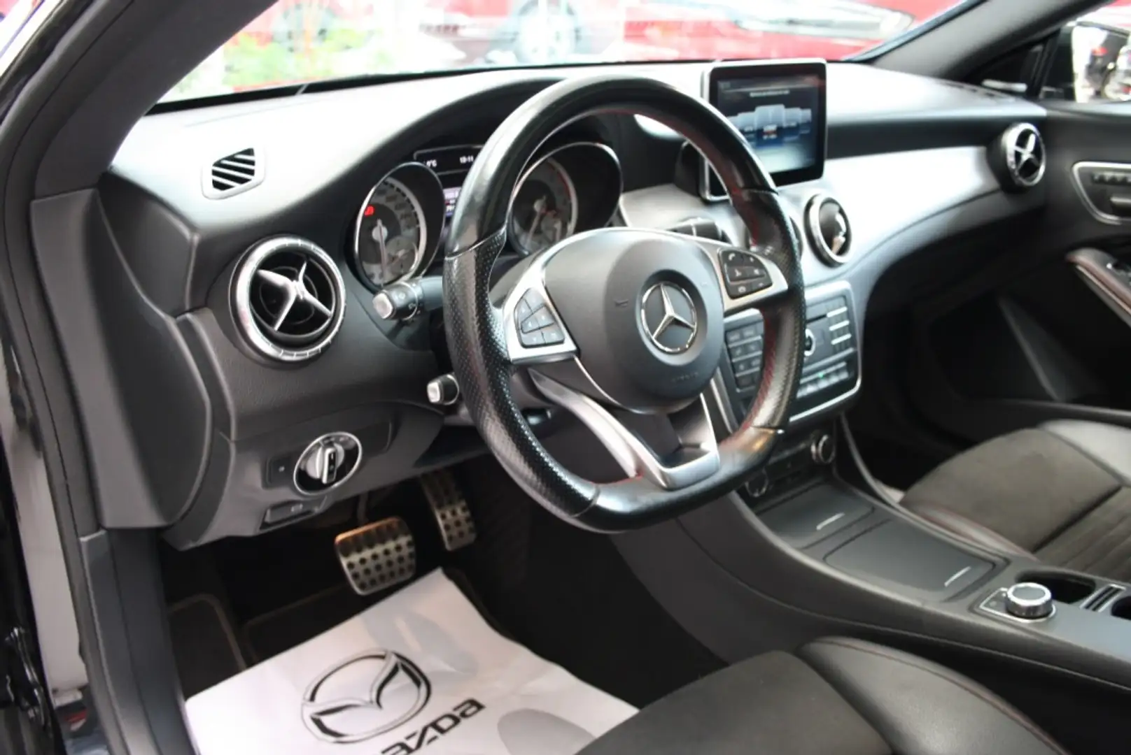 Mercedes-Benz CLA 220 220d AMG Line 7G-DCT 177 Negro - 2