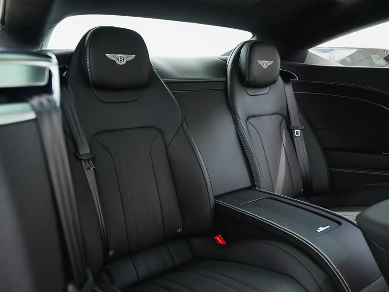 Bentley Continental GT снимка Bentley Continental GT