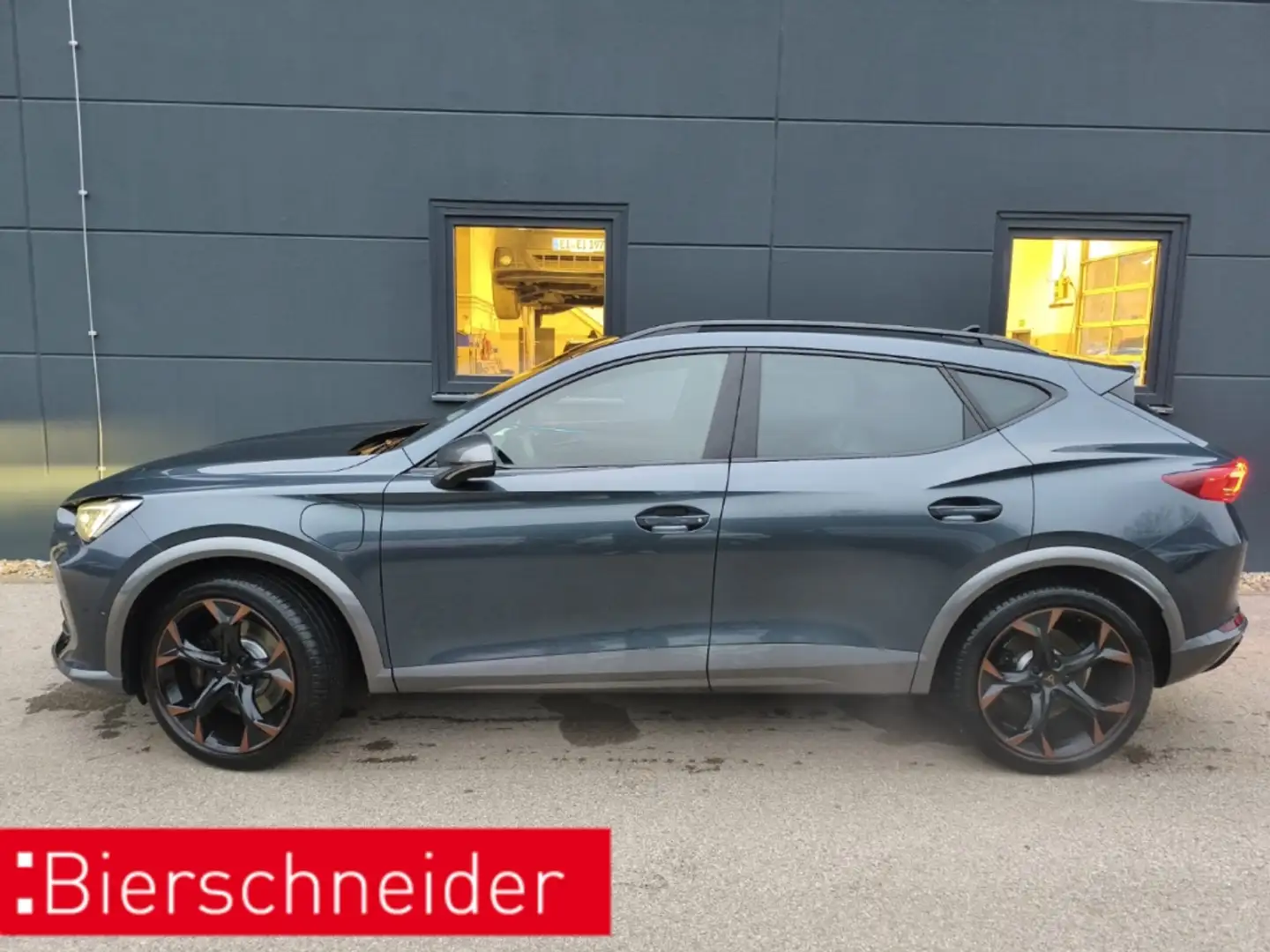 CUPRA Formentor 1.4 eHybrid VZ MATRIX eSitz eHeck XL Grau - 2