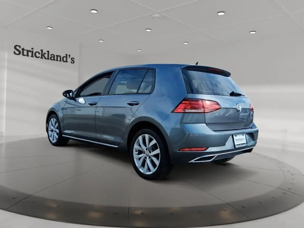 Volkswagen Golf снимка Volkswagen Golf