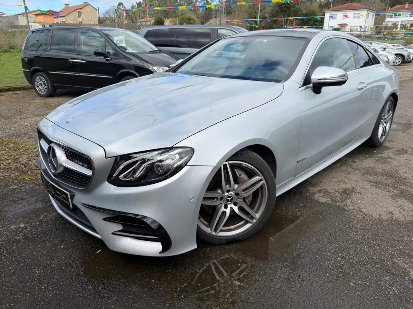 Mercedes-Benz E 220 Coupé 220d 9G-Tronic Grau - 1