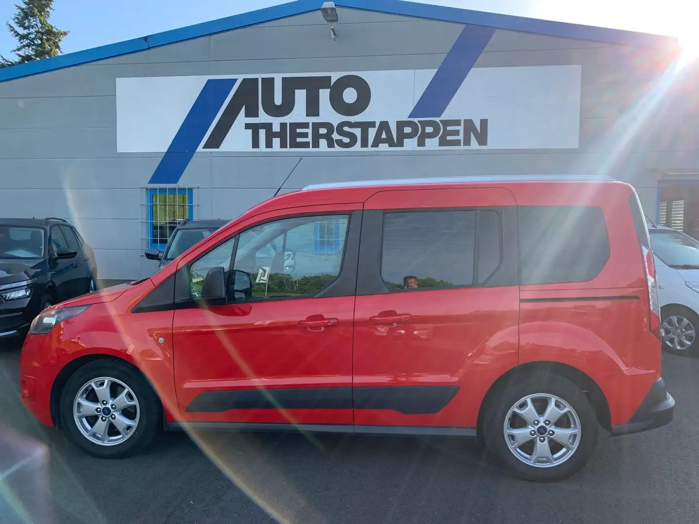 Ford Tourneo Connect Trend Kamera/ Sitzh./Klima/PDC Rojo - 2