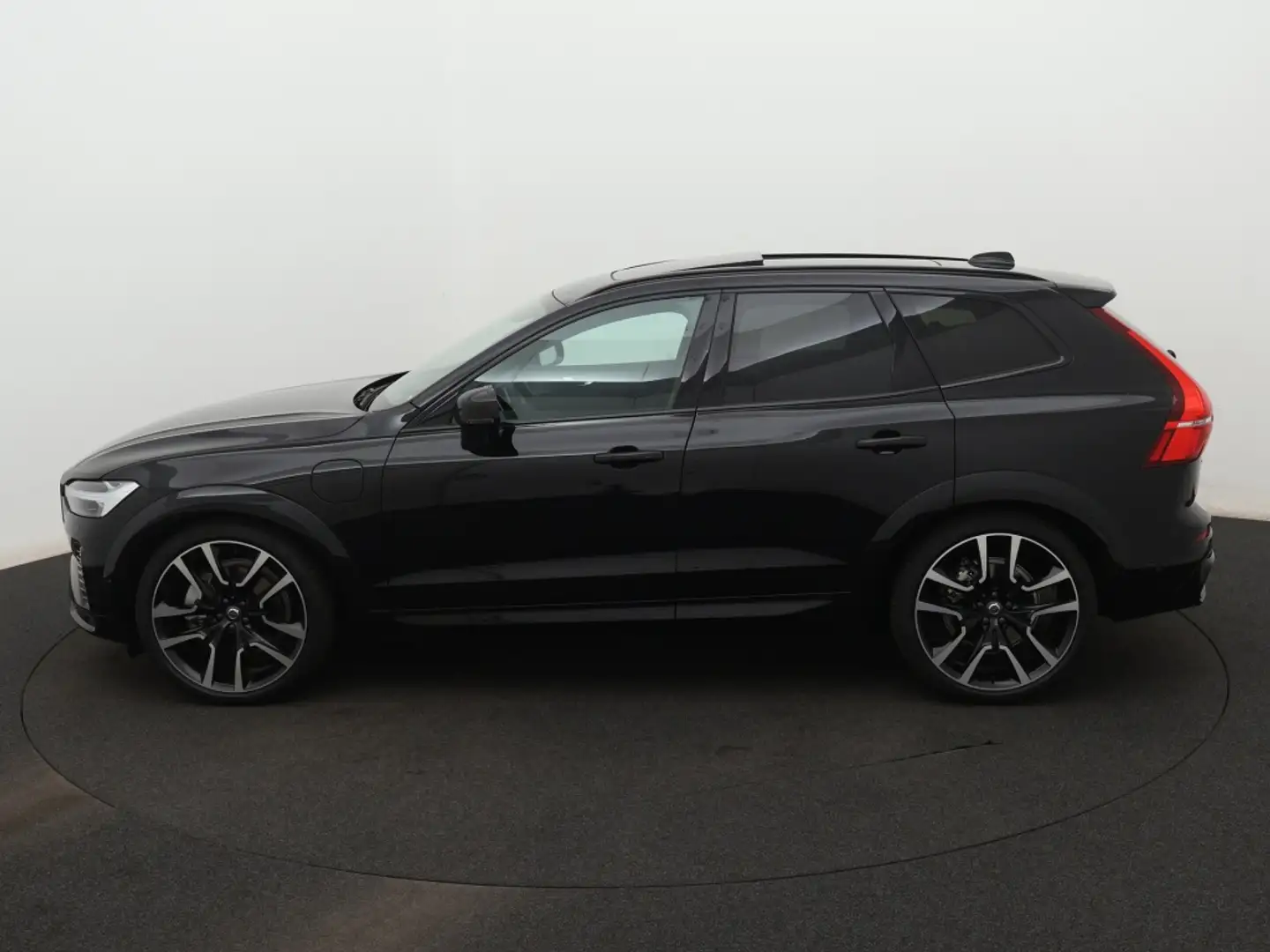 Volvo XC60 2.0 T6 AWD Ultra Dark | panorama dak | sportinteri Noir - 2