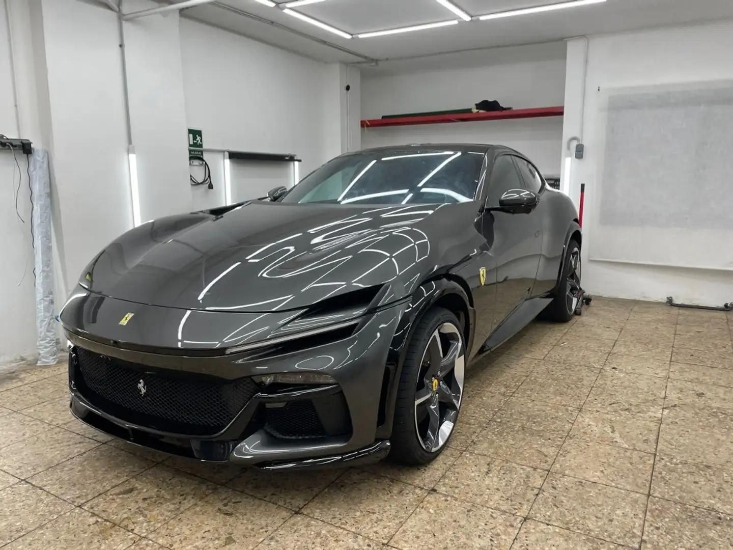 Ferrari Purosangue 6.5 Gris - 2