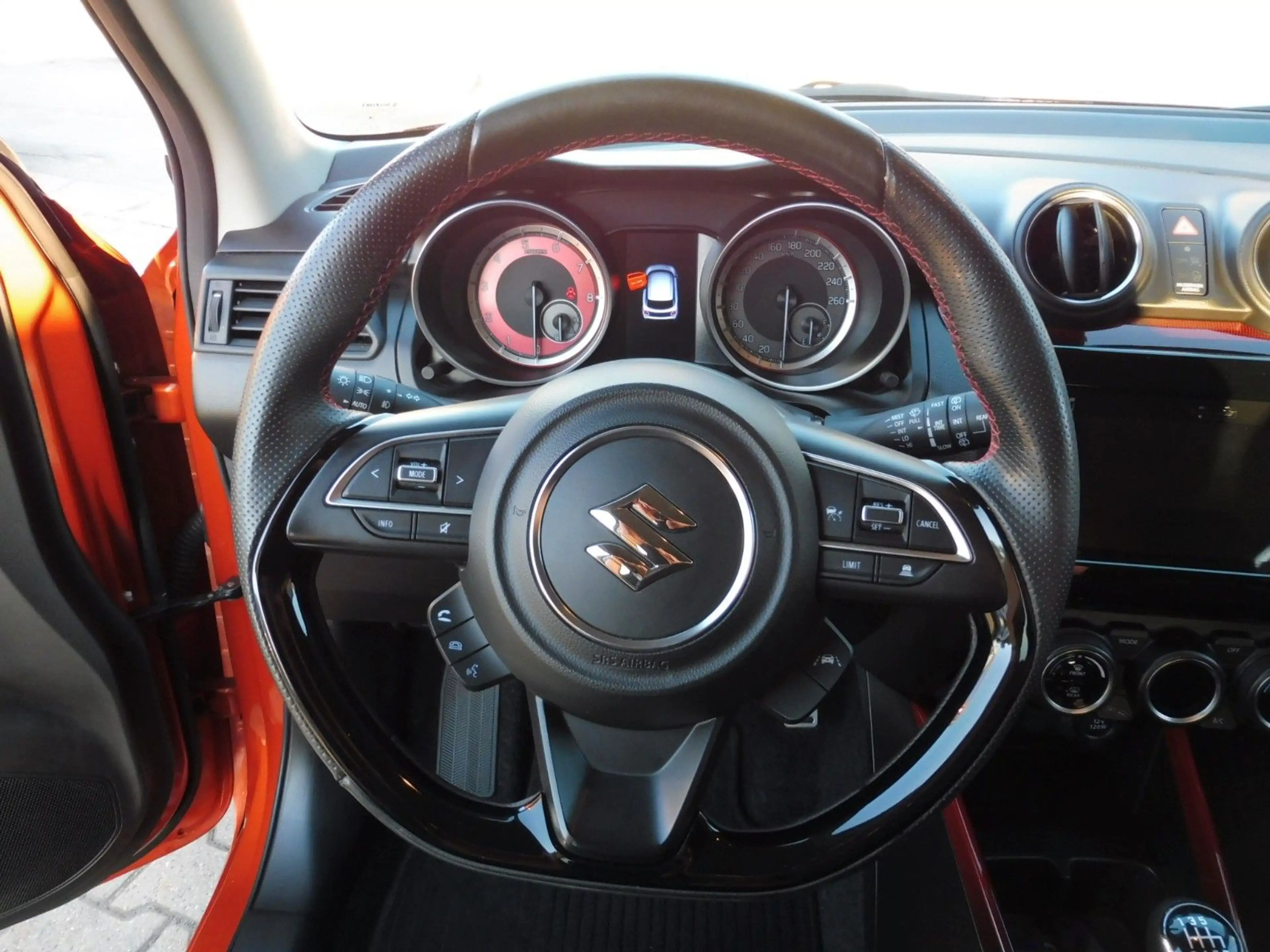 Suzuki Swift Sport — photo 13