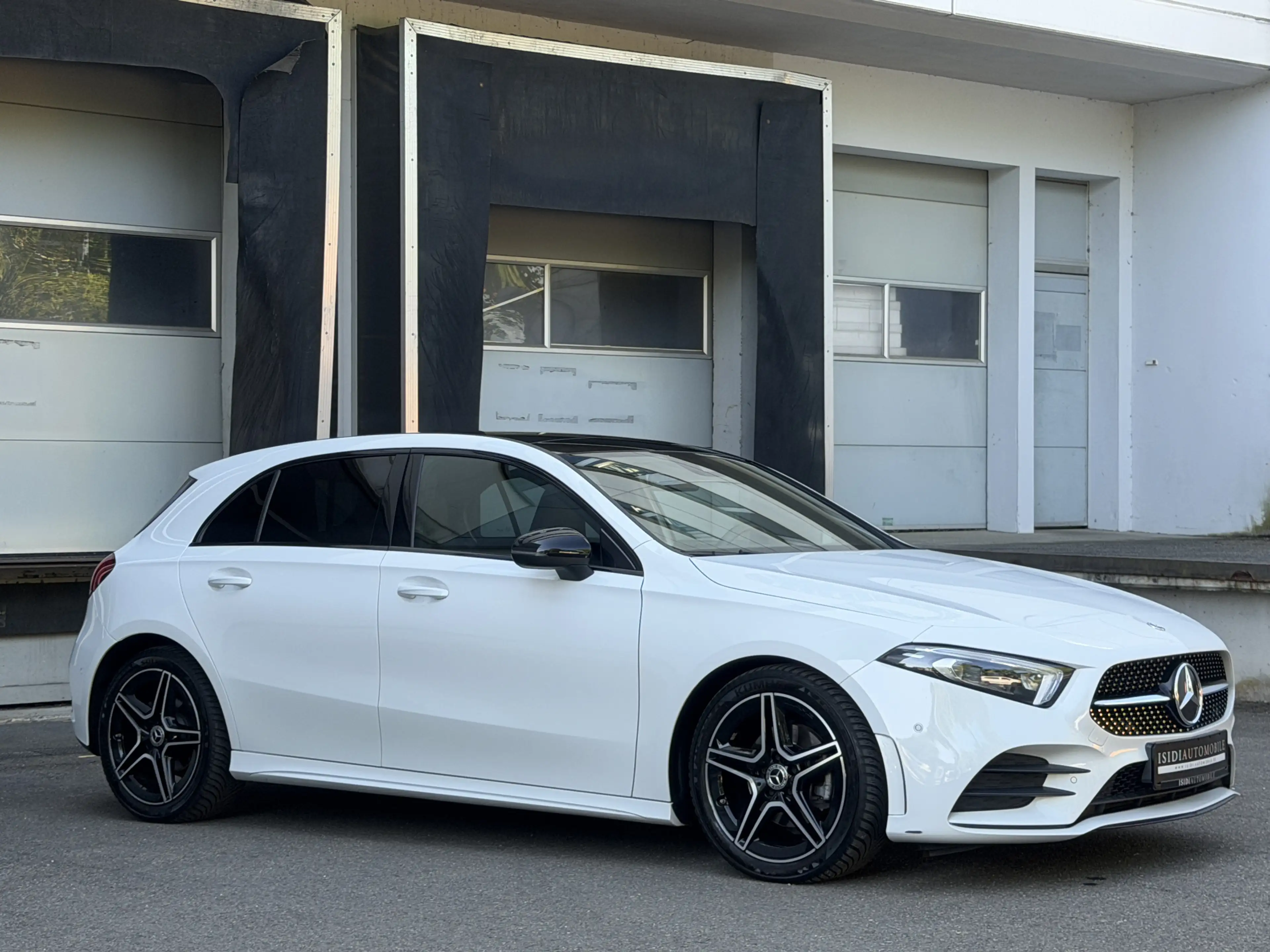 Mercedes-Benz A 180 D AMG Night Multibeam MBUX Pano Rü-Kamera — photo 8
