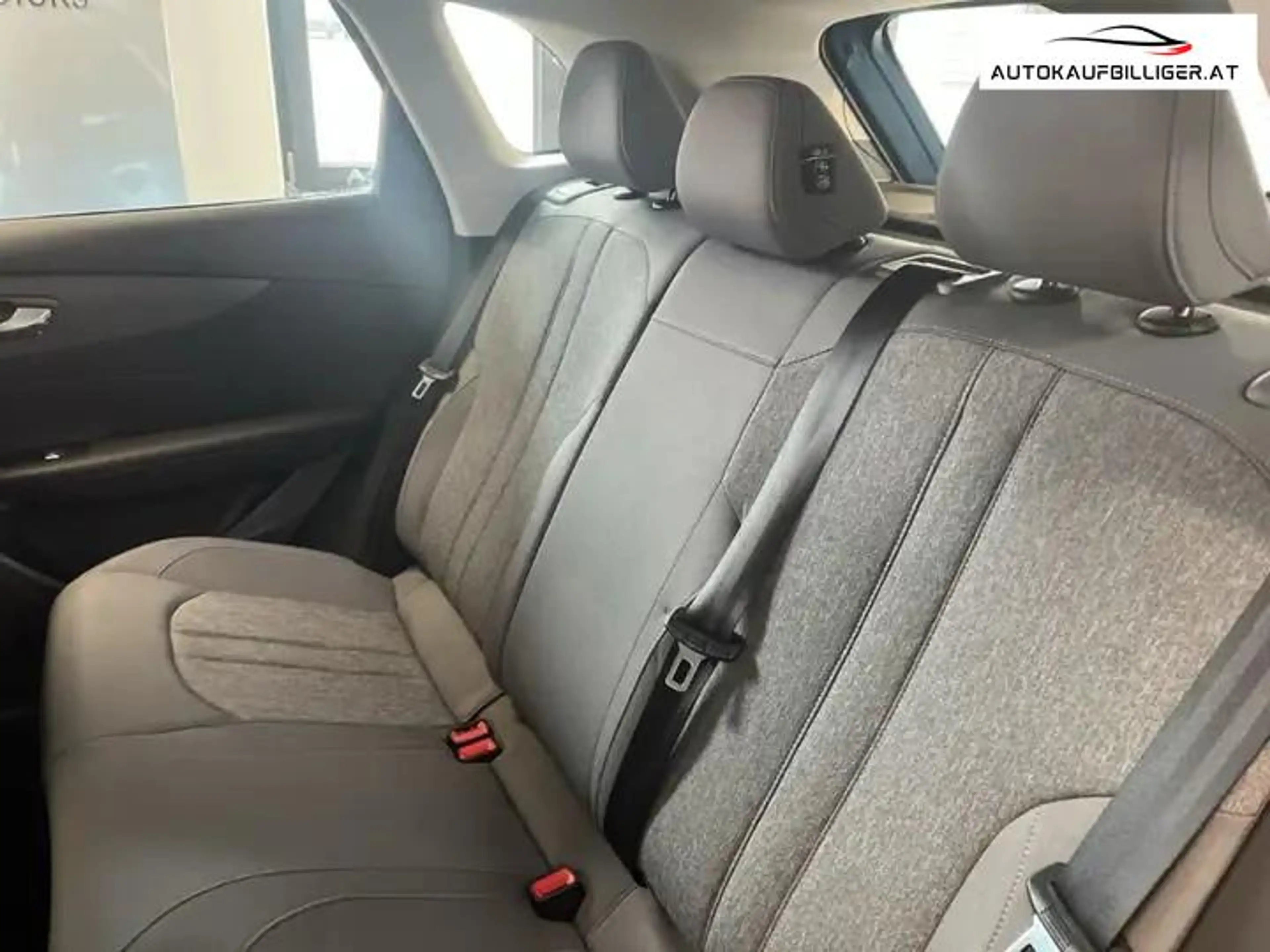 MG MGS5 EV S5 Comfort Standard Range — photo 8