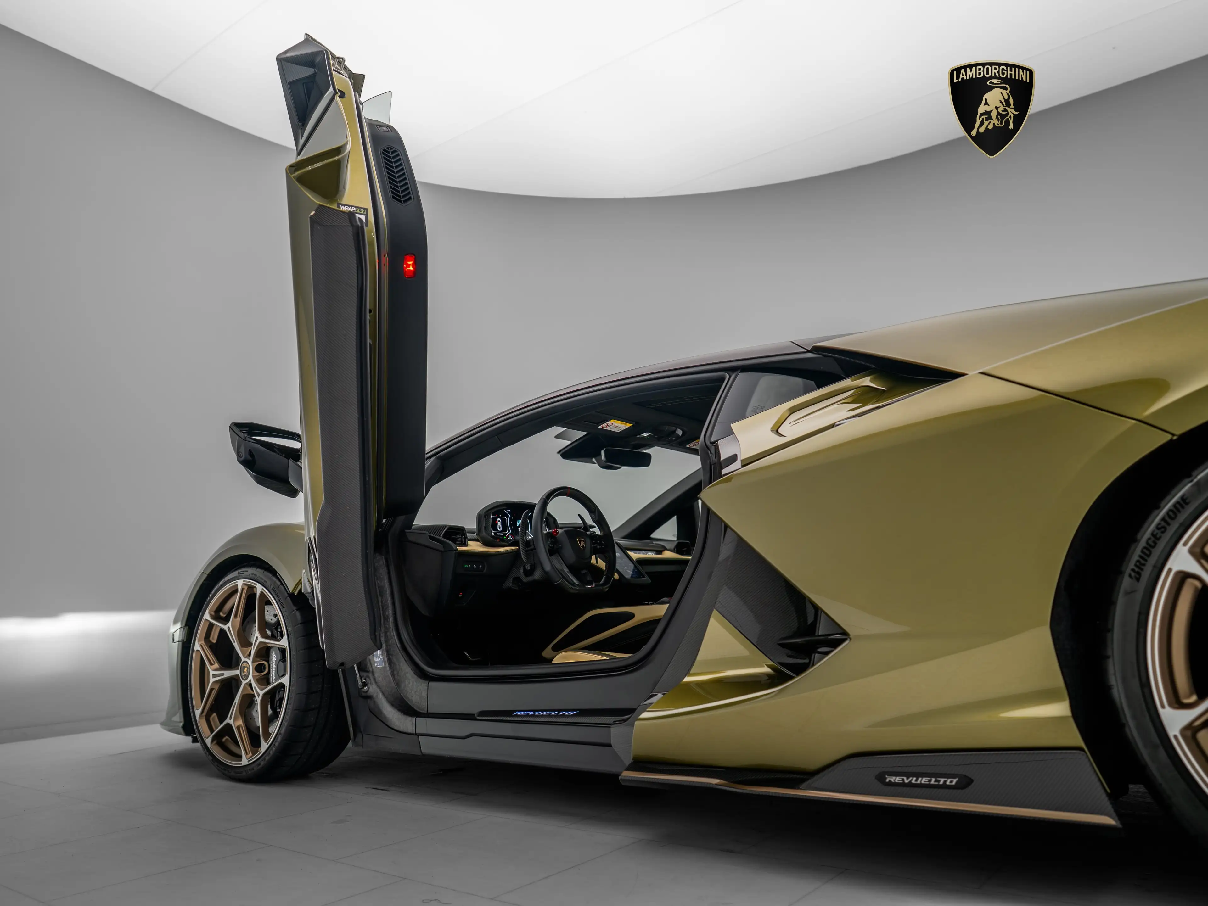 Lamborghini Revuelto Lamborghini Hamburg I Ad Personam — photo 14
