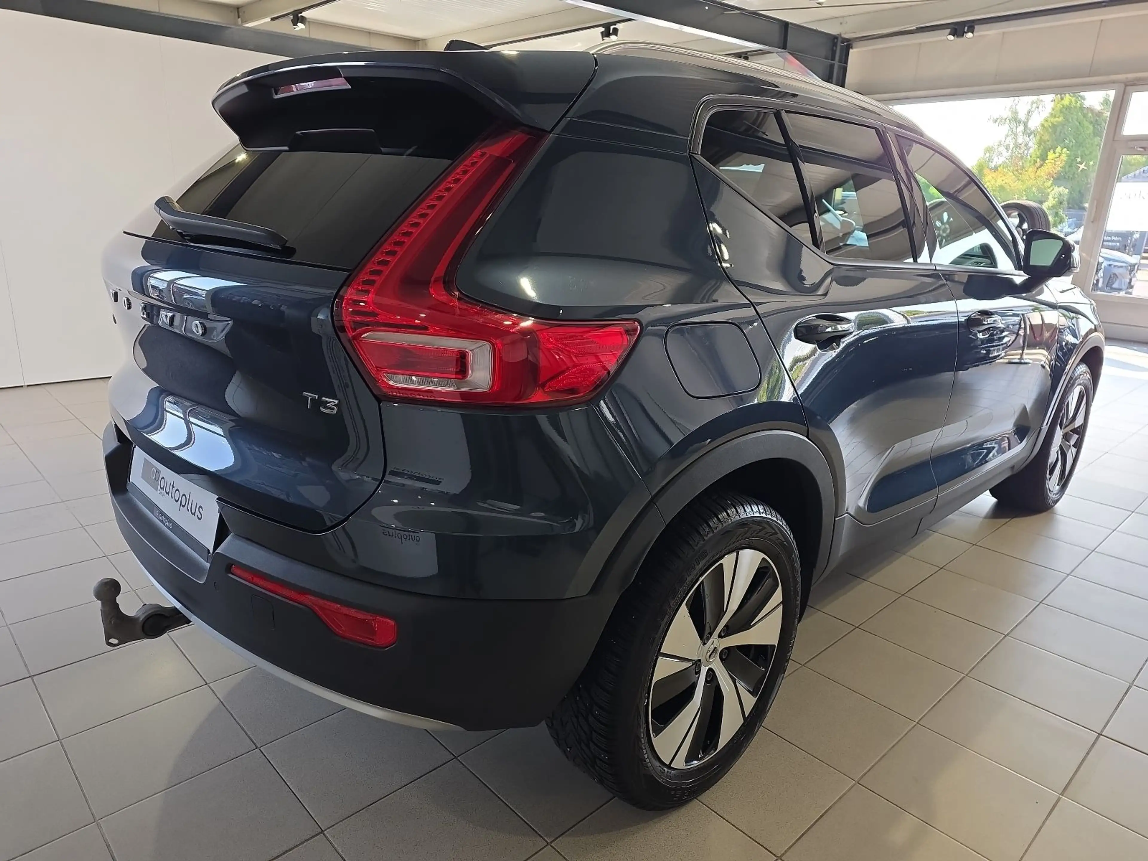 Volvo XC40 T3 Momentum Pro ACC BLIS AHK Kamera LED SHZ — photo 6