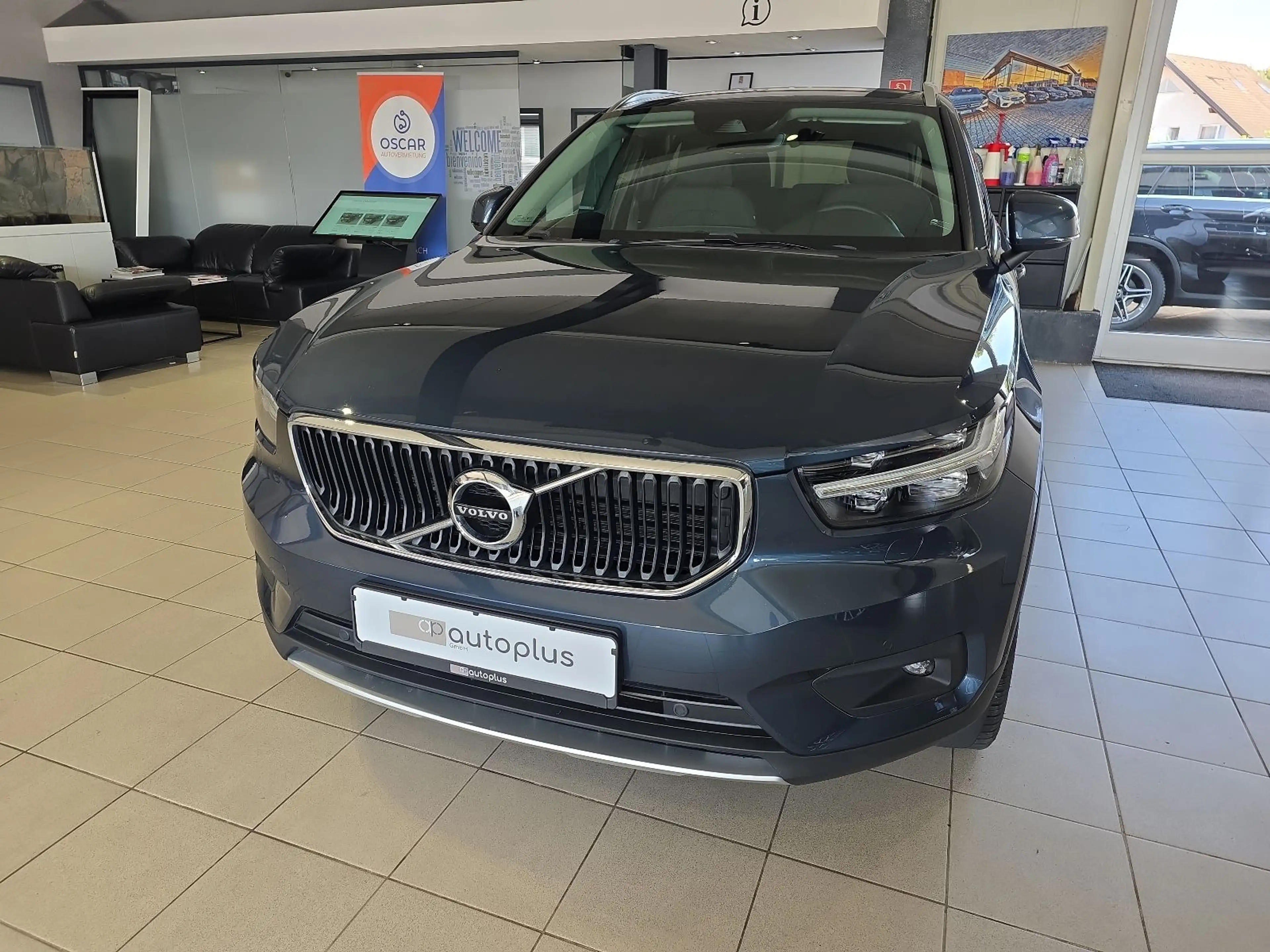 Volvo XC40 T3 Momentum Pro ACC BLIS AHK Kamera LED SHZ — photo 2