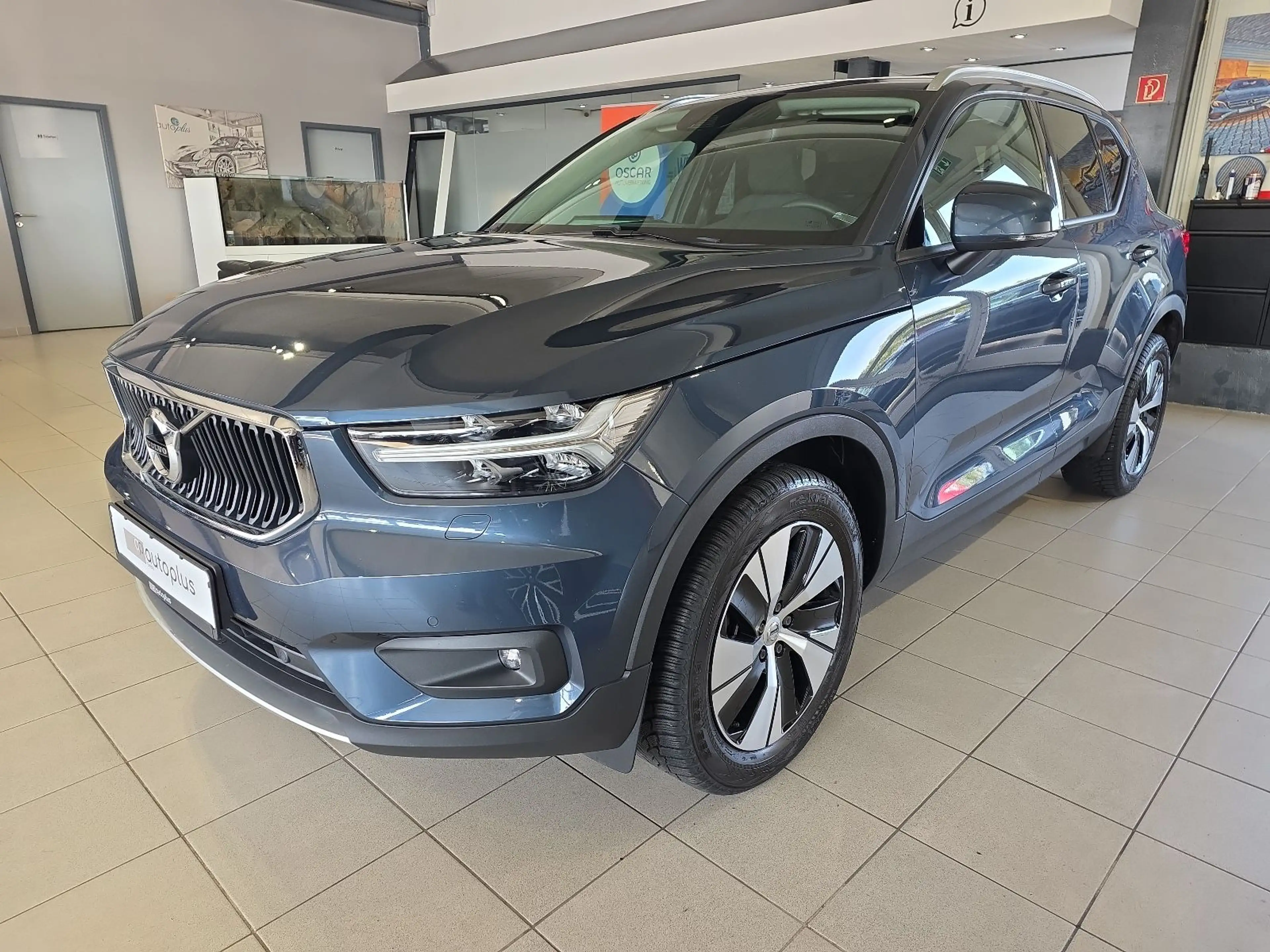 Volvo XC40 T3 Momentum Pro ACC BLIS AHK Kamera LED SHZ