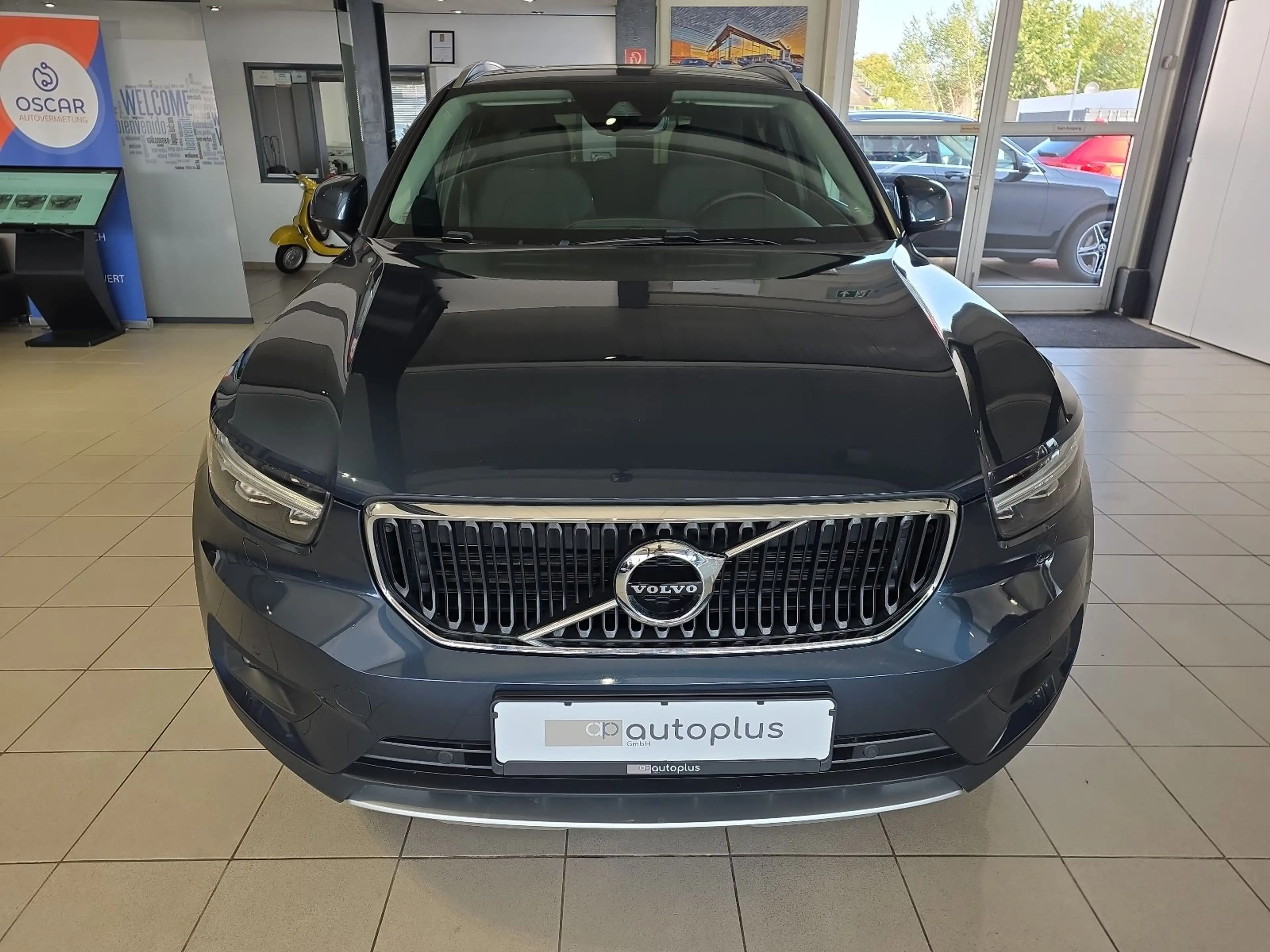 Volvo XC40 T3 Momentum Pro ACC BLIS AHK Kamera LED SHZ — photo 3