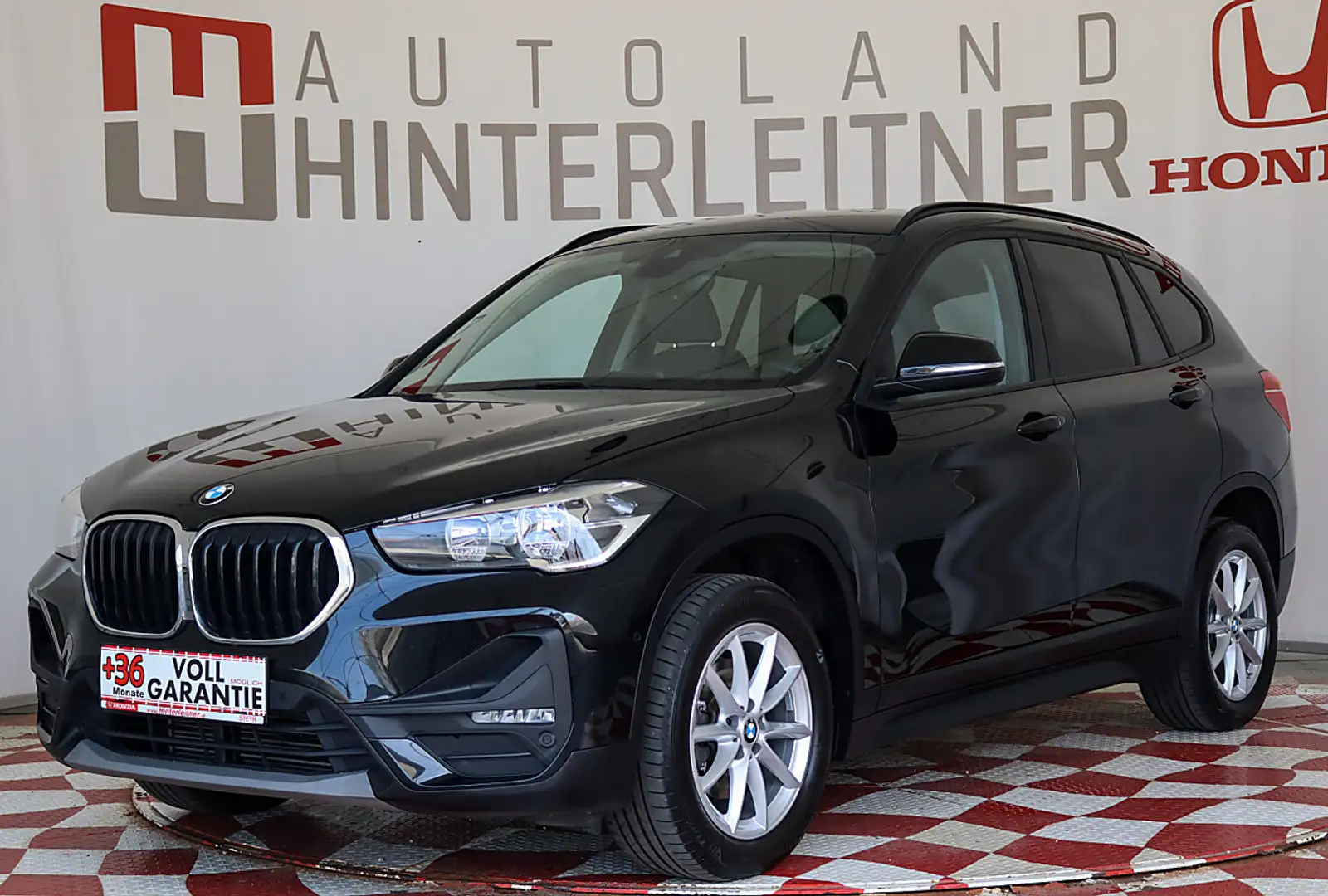 BMW X1 sDrive18d Advantage KAMERA NAVI PDC Schwarz - 1