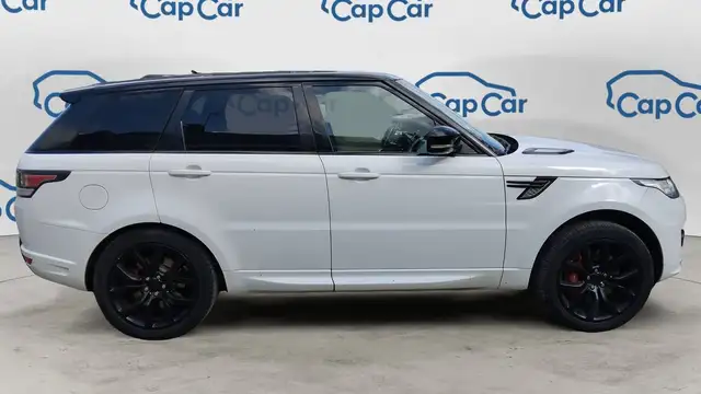 Land Rover Range Rover Sport view 4