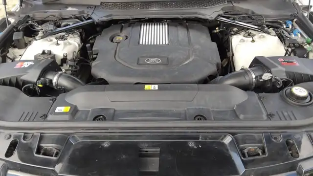 Land Rover Range Rover Sport view 15