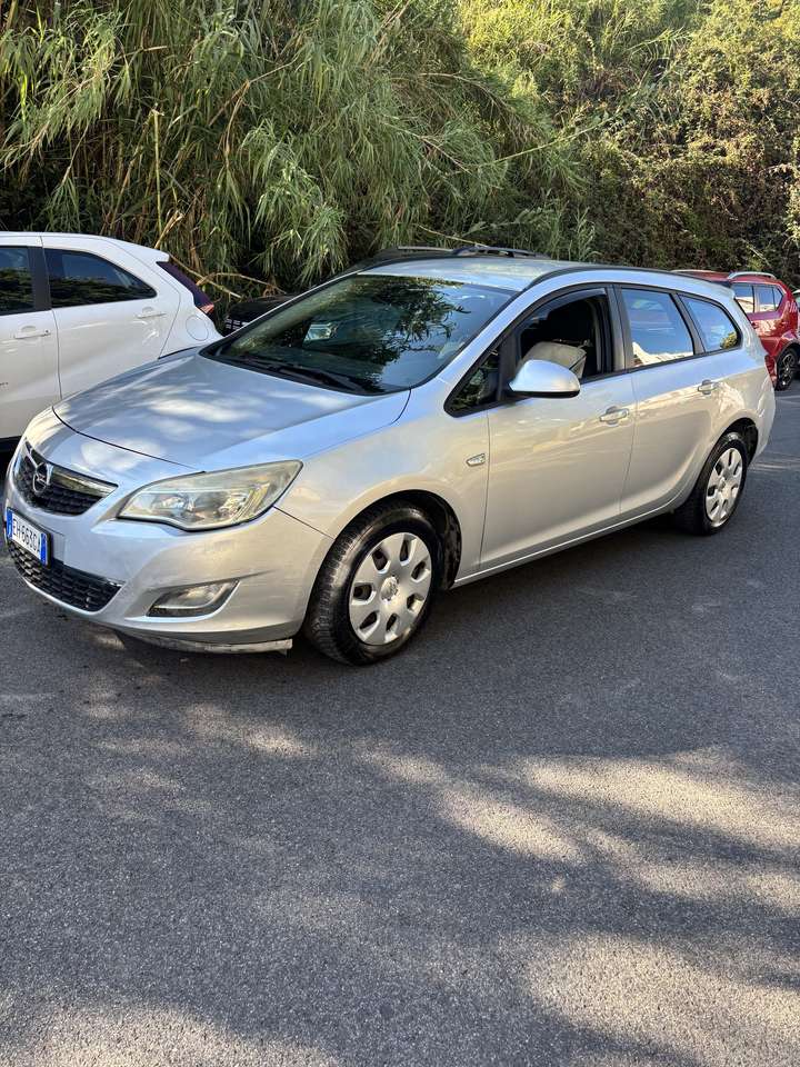 Opel Astra Sports Tourer 1.7 cdti Cosmo 110cv Euro 5