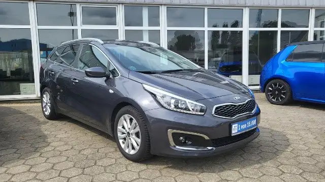 Kia Ceed SW / cee'd SW cee'd 1.6 GDI Dream Team Sportswagon (Euro