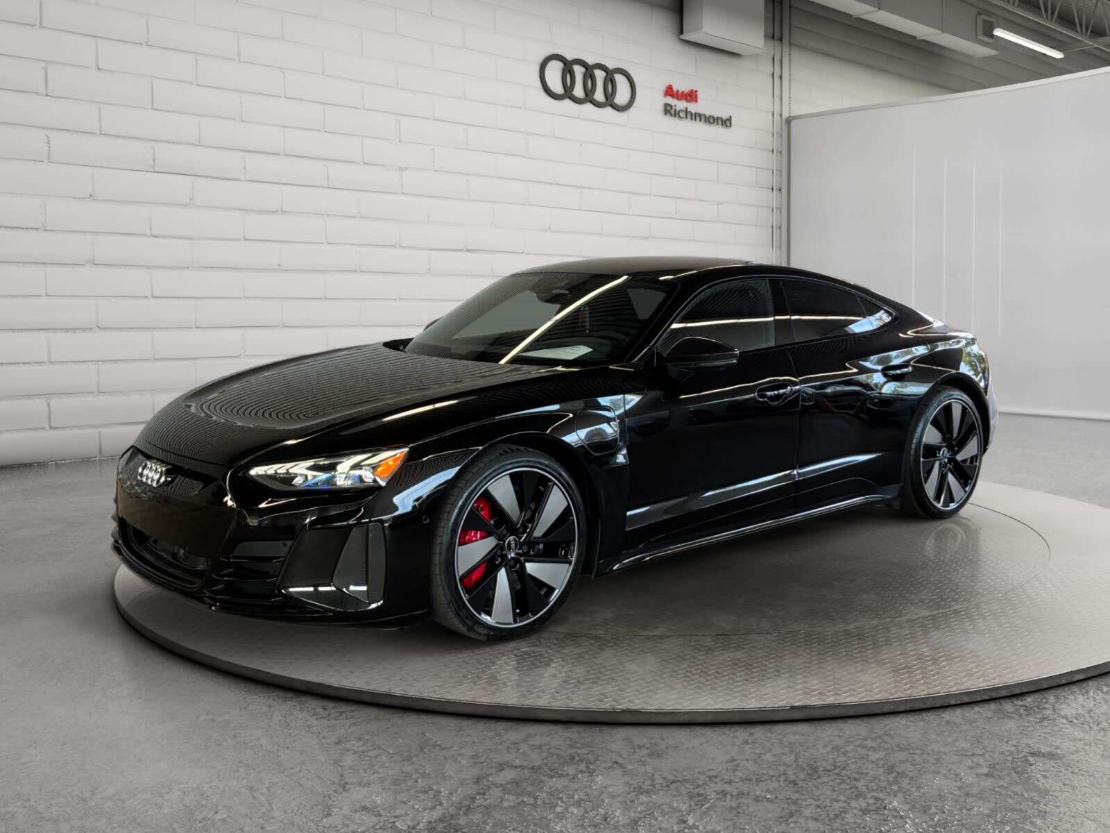 2023 Audi RS e-tron GT | PANORAMIC GLASS ROOF (FIXED) | 47J - 2110-SPOKE
