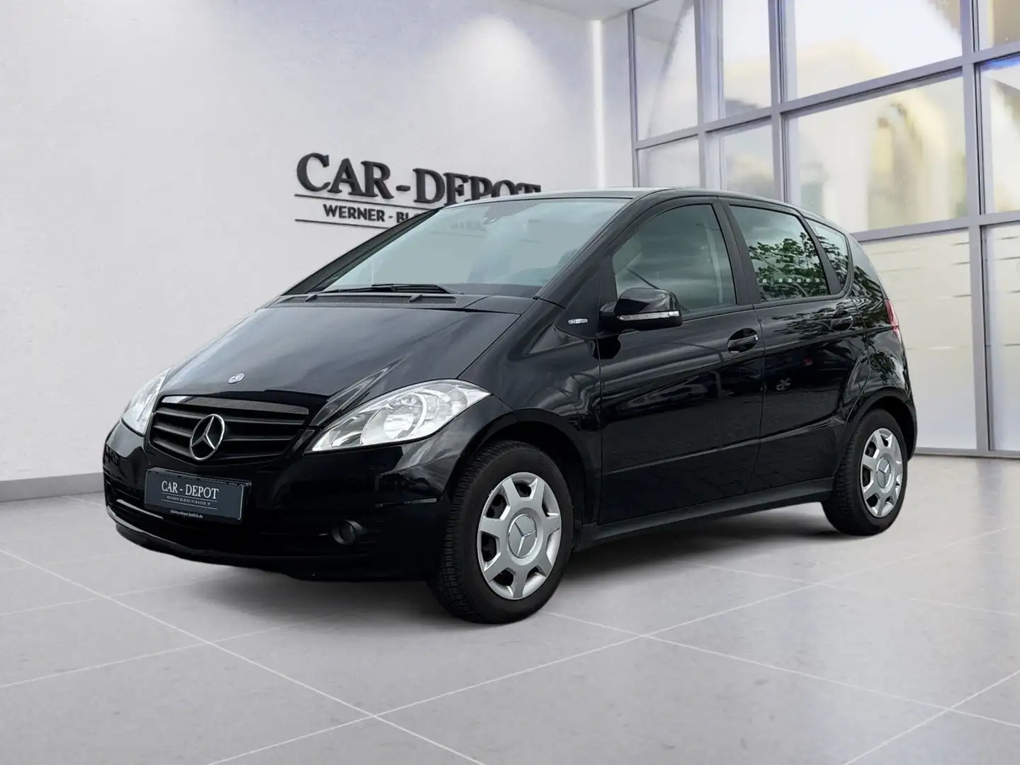 Mercedes-Benz A 180 A -Klasse A 180*KLIMA*PDC*NAVI*BLUET.*TÜV* Noir - 1
