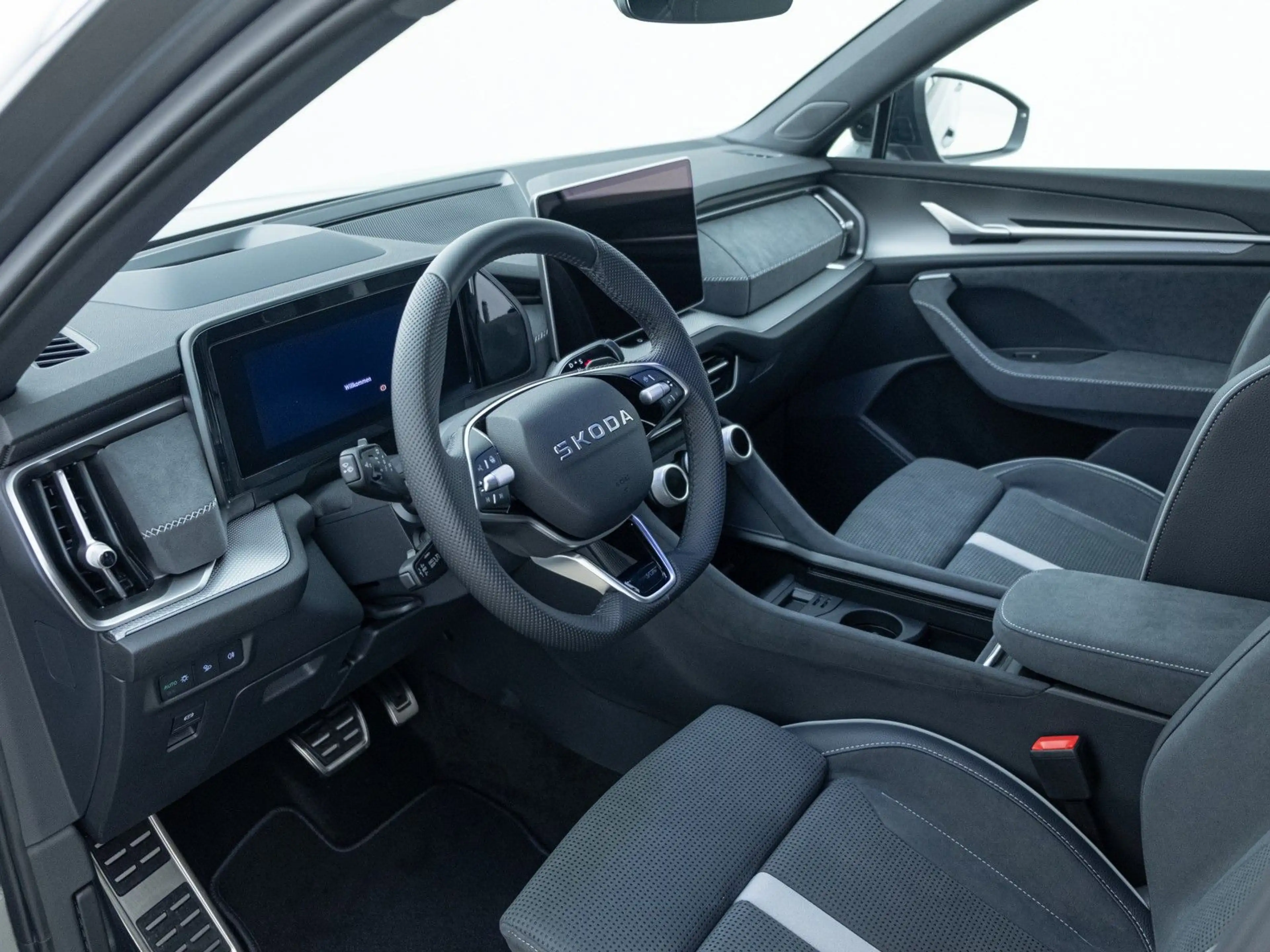 Skoda Kodiaq 2.0 TDI Sportline DSG*AHK*STHZG*HUD*ACC*N — photo 13