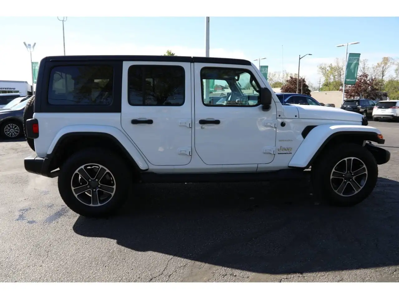 Jeep Wrangler снимка Jeep Wrangler