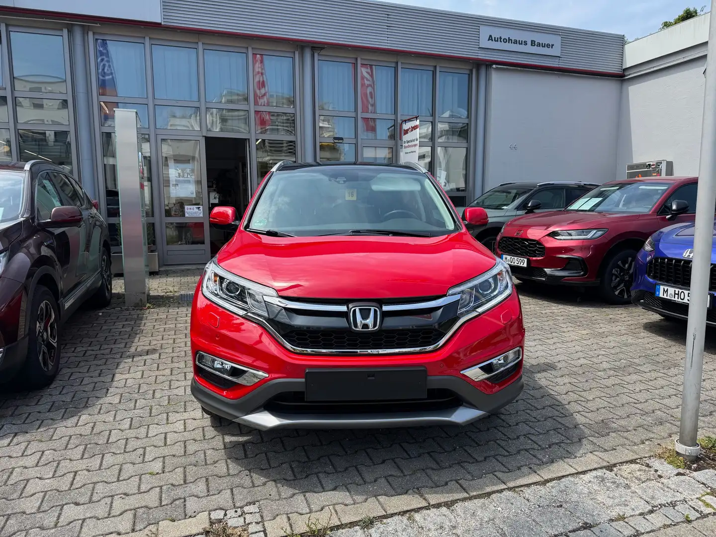 Honda CR-V 2.0i-VTEC 4WD Executive / 8-fach Bereift | AHK Red - 2