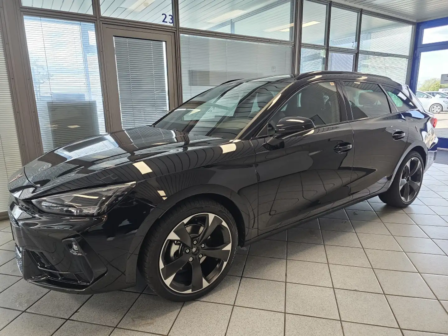 CUPRA Leon elt.Heckklappe,AHK anklappb. Negru - 2