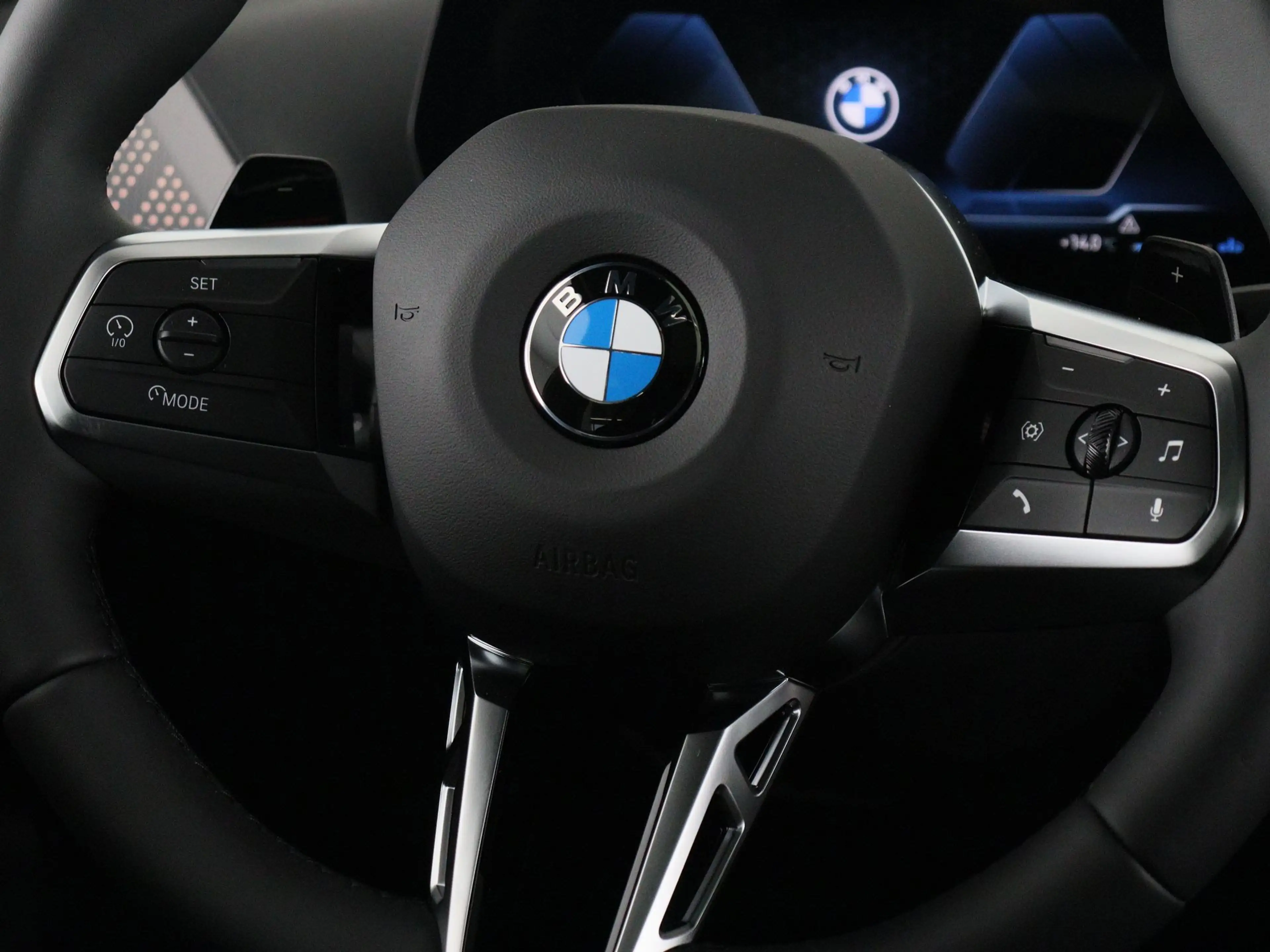 BMW 120 1 Serie FASHION GREY | M Sport Pro | Harman Kardon — photo 3