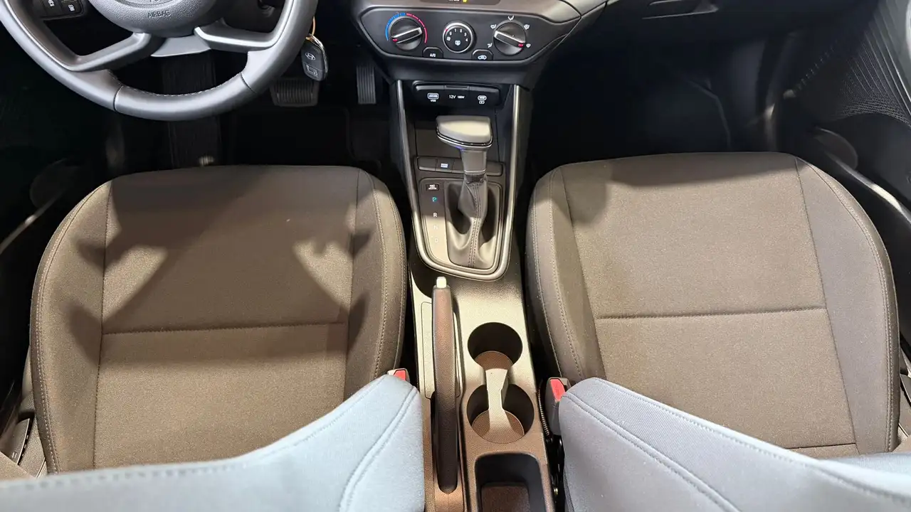 Hyundai i20 1.0 t-gdi auto Connectline 90CV *PREZZO REALE NO VINCOLI* 12