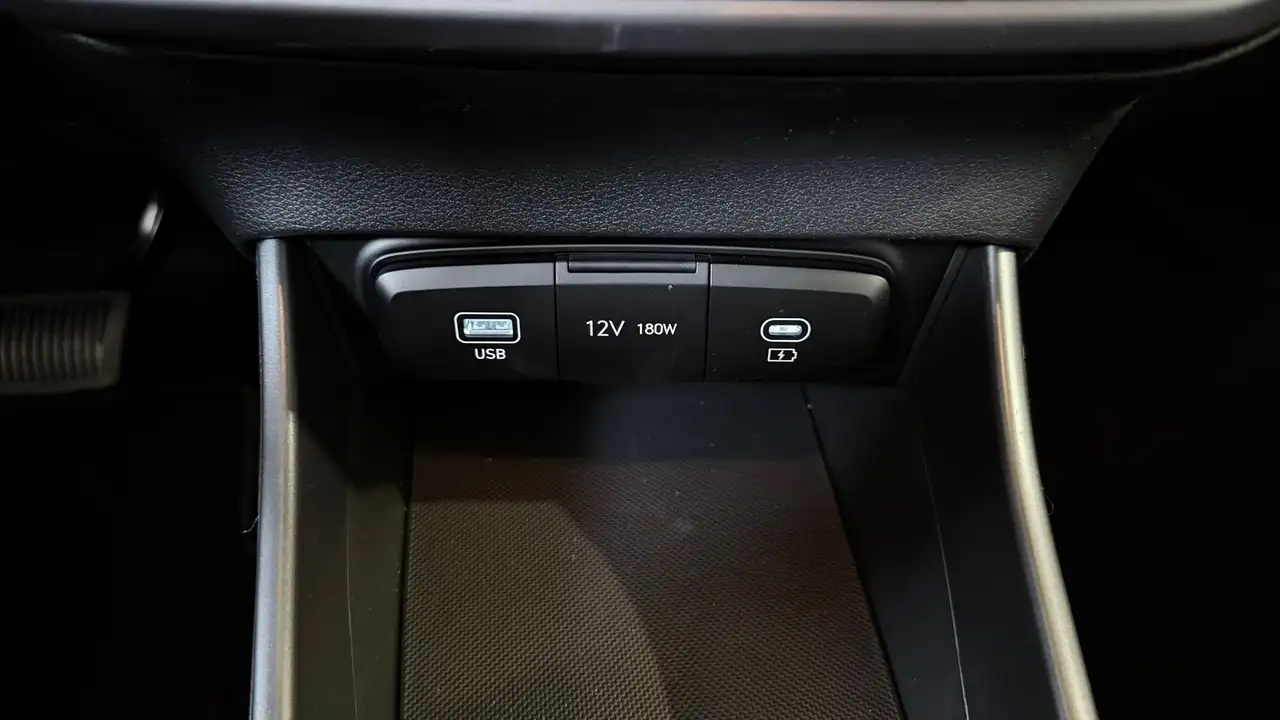Hyundai i20 1.0 t-gdi auto Connectline 90CV *PREZZO REALE NO VINCOLI* 24