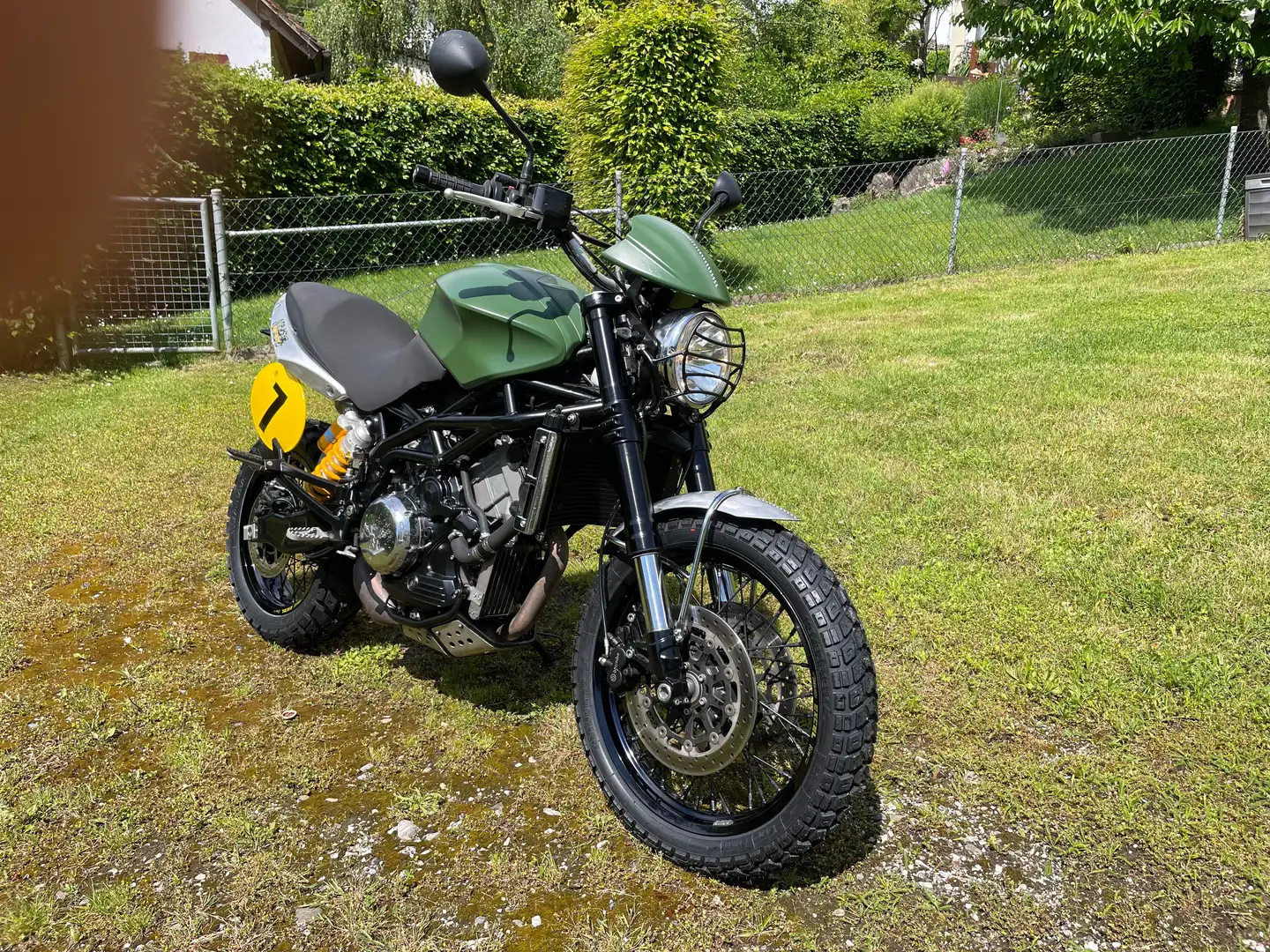 Moto Morini Scrambler 1200 Verde - 2