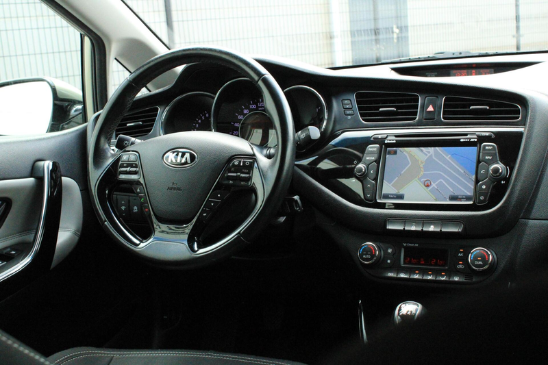 Kia Ceed / cee'd 1.6 GDI Business Pack Camera Cruise Navi Bluetooth — photo 7