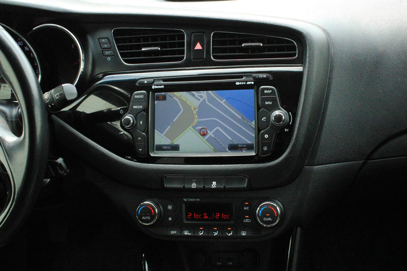 Kia Ceed / cee'd 1.6 GDI Business Pack Camera Cruise Navi Bluetooth — photo 32
