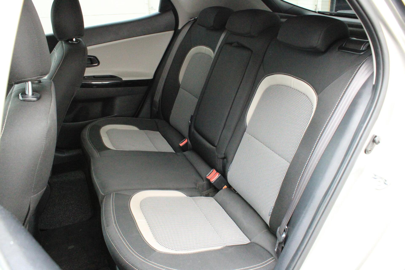 Kia Ceed / cee'd 1.6 GDI Business Pack Camera Cruise Navi Bluetooth — photo 20